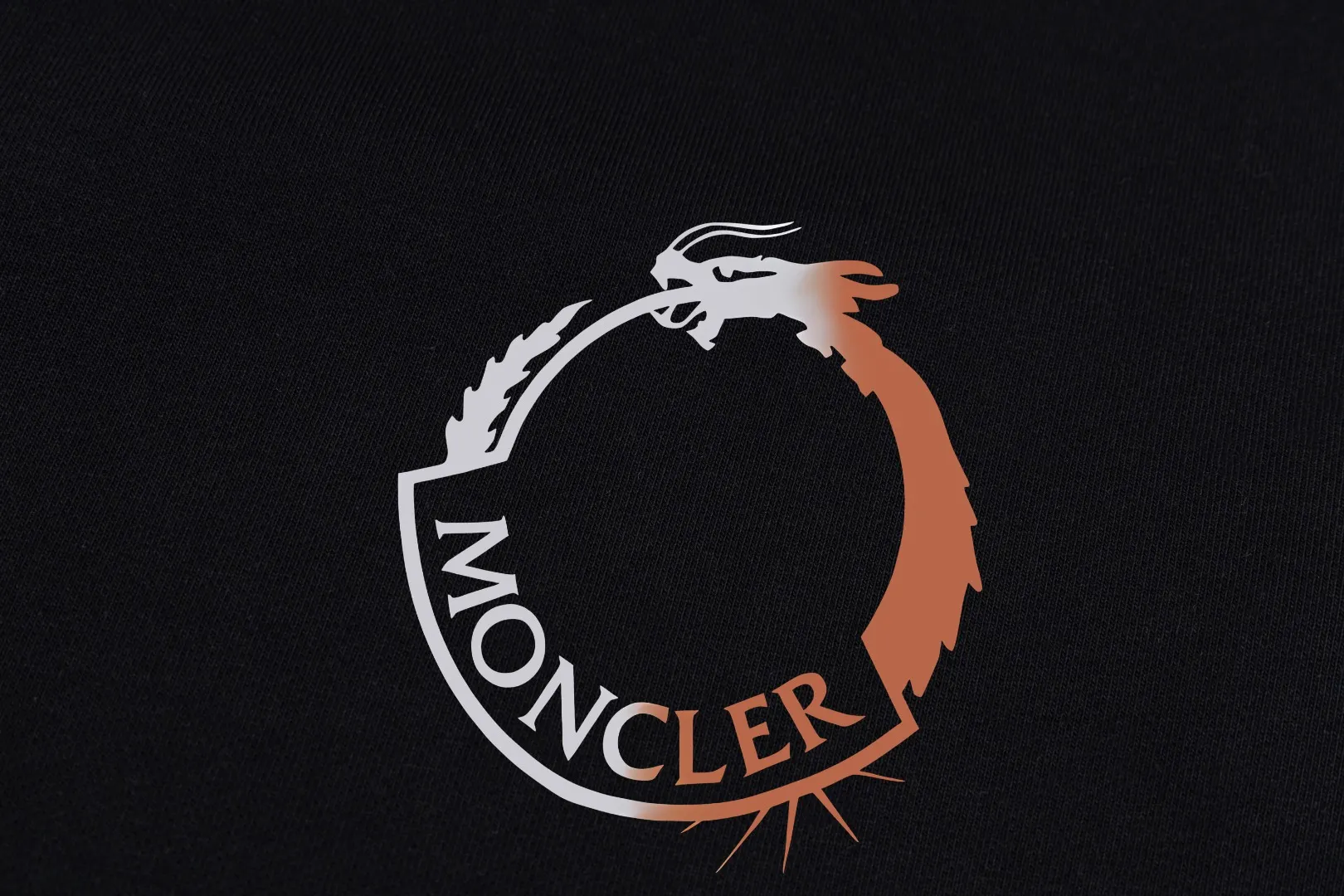 【 Quality】【 MONCLER】【In Stock 】 2024 New Arrival Premium 3D LOGO ， ， Premium ⚠️ ： 460 ， 21S 10S 26/2 1*1 ！ ， ， ， ， ， ！ Same Style ✔️ Same Style： ❗ ✔️【 Same Style， In Stock！】 ➡️Size：S M L XL XXL ➡️ ：Black White ⚠️Size Size